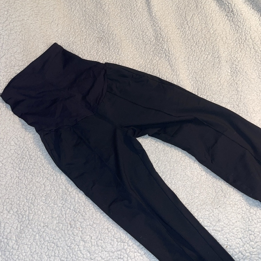 NWT black maternity leggings S